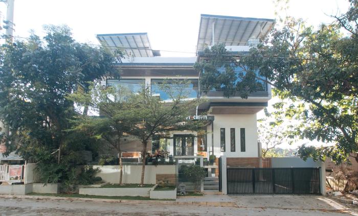 RedDoorz at Antons Loft Designer Resort Pansol Calamba Laguna