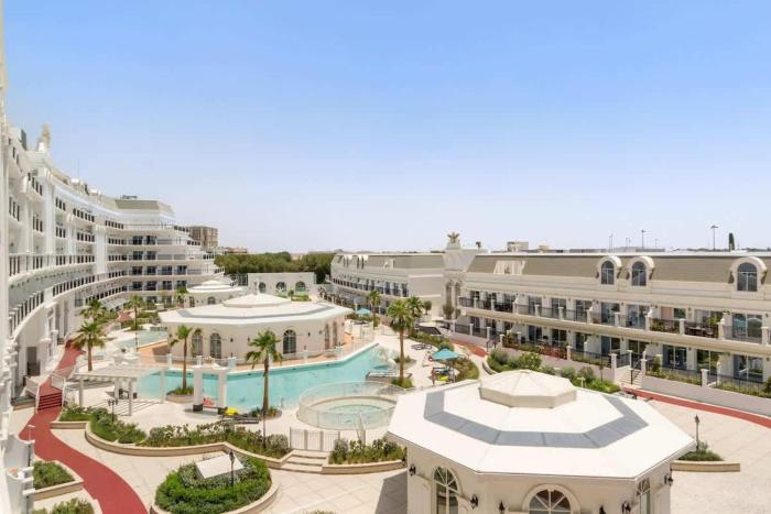 Stylish Stay in Arjan in New Building with Pool