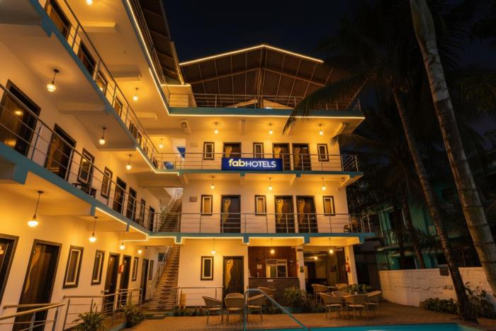 FabHotel Luminous Beach Resort - Nr Morjim Beach