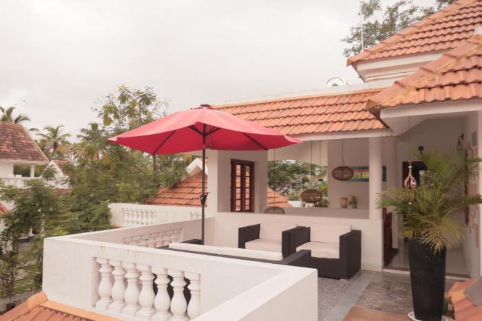 Palliath House by ELIVAAS