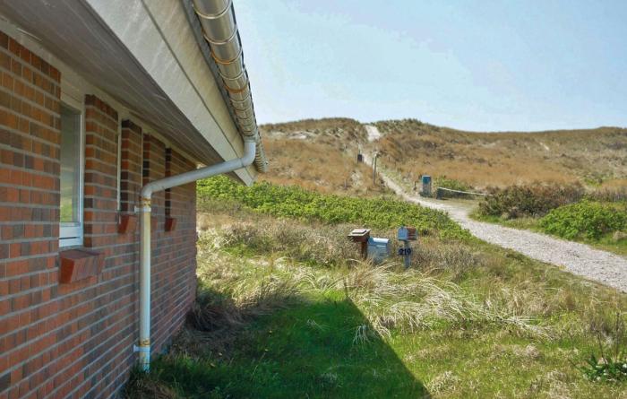 Pet Friendly Home In Hvide Sande