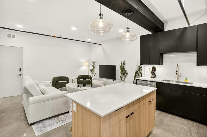 Beacon Luxury Loft Heart of Tulsa