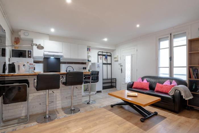 1BR in Trendy South Pigalle - Quiet Stay in Paris