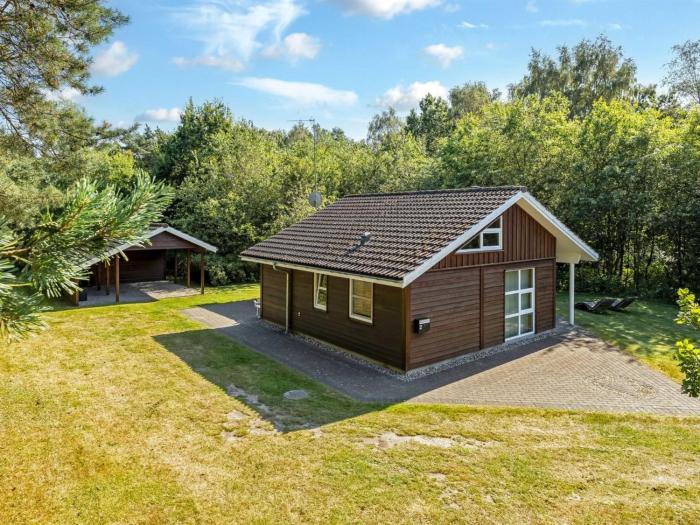 Holiday Home Angantir - 4-8km from the sea by Interhome