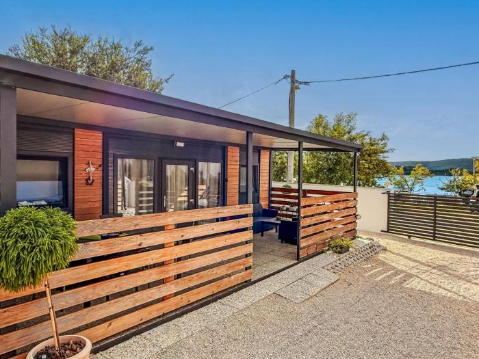 Holiday Home Hosekra Hišica by Interhome