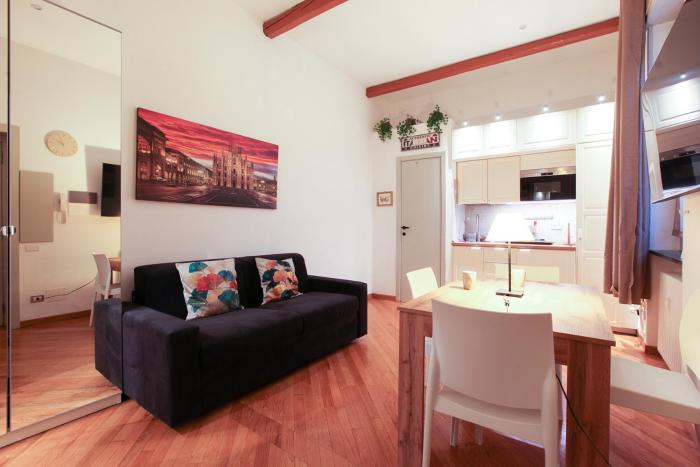 The Double Comfort - Quiet Flat, 2 Private Bathrooms in Milan Centre