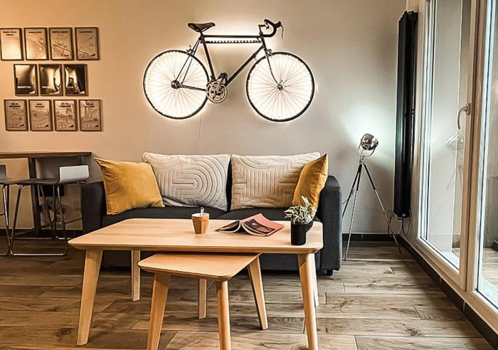 Au Petit Vélo - Parking & Balcon Vienne