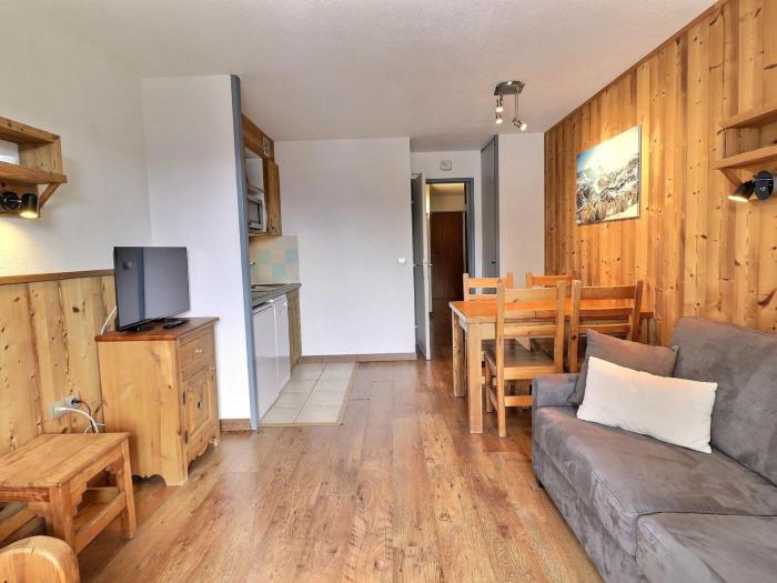 Confortable 2 Pièces, Skis aux Pieds, Proche Commerces - FR-1-182A-23