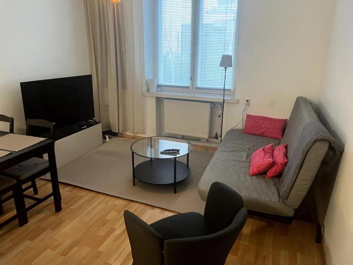 Renovated and modern apartment in Alppila