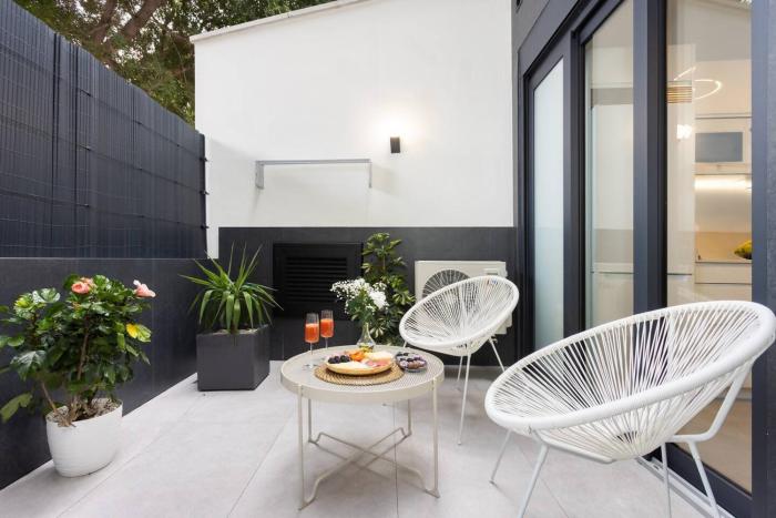 Sunnyland Teresitas Beach Apartment