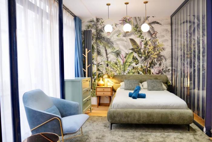 Modern Duplex - 5 rooms - Paris City Center