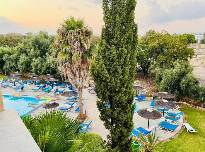 Harbour Haven 2 BR Gem steps fm sand and shops