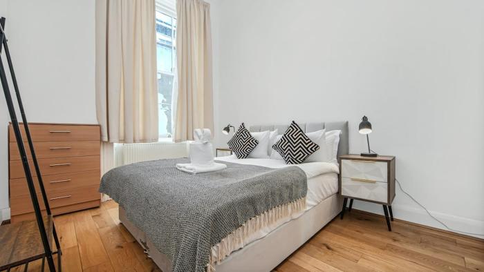 Charming One-Bedroom by Paddington Station