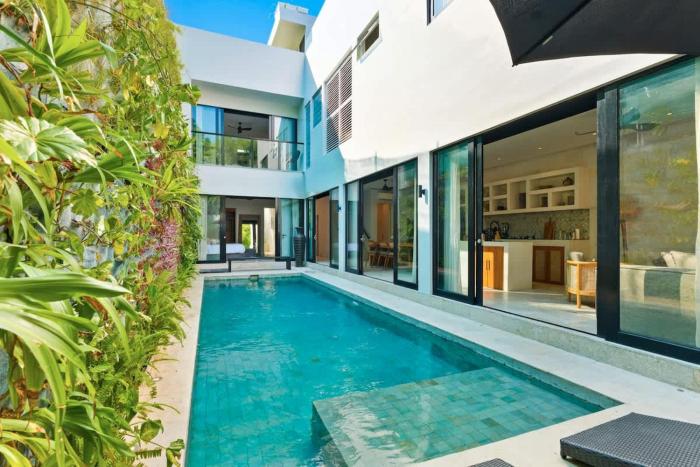 Luxury Villa in Berawa Beach 3BR - Canggu