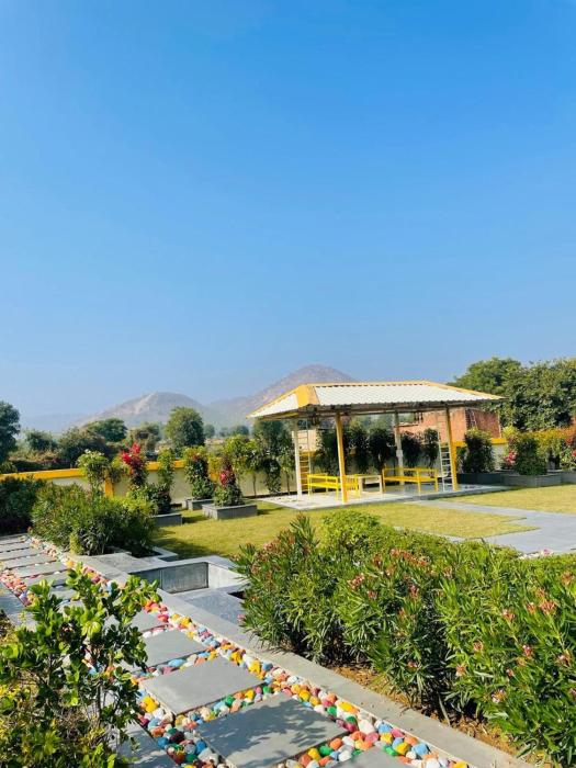 Anupam Sariska Resort