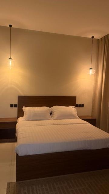 شقة مخدومة خاصة