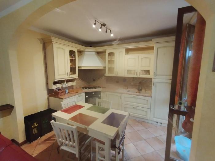 Vimodrone apartment big garden