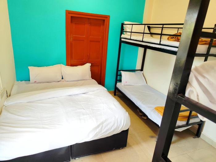 Hotel Omkar Regency AC Guest House Goregaon West