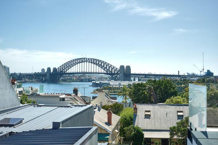 Retreat on Darling - Harbour Views 3 Bed