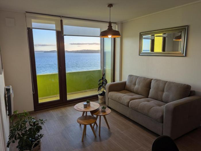 Apartment in front of the Sea! Great view!