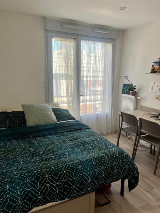 Bright studio with terrace