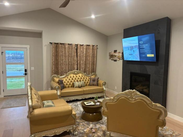 Custom Luxury Rambler in Highland Hills