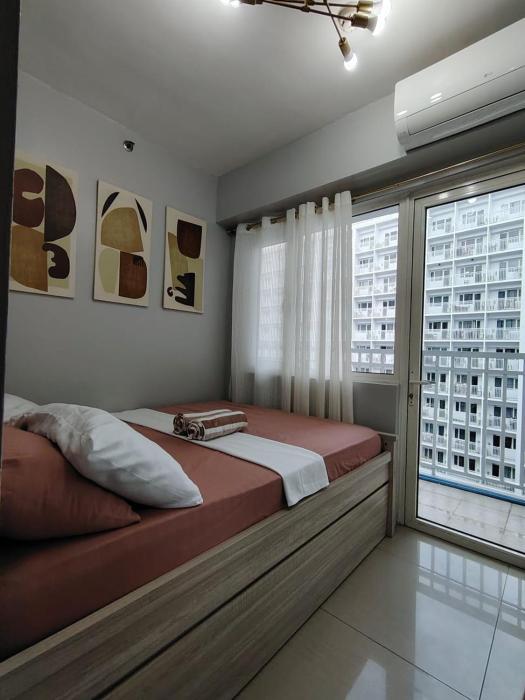 Shore Residences Tower D - Two Bedroom with Balcony