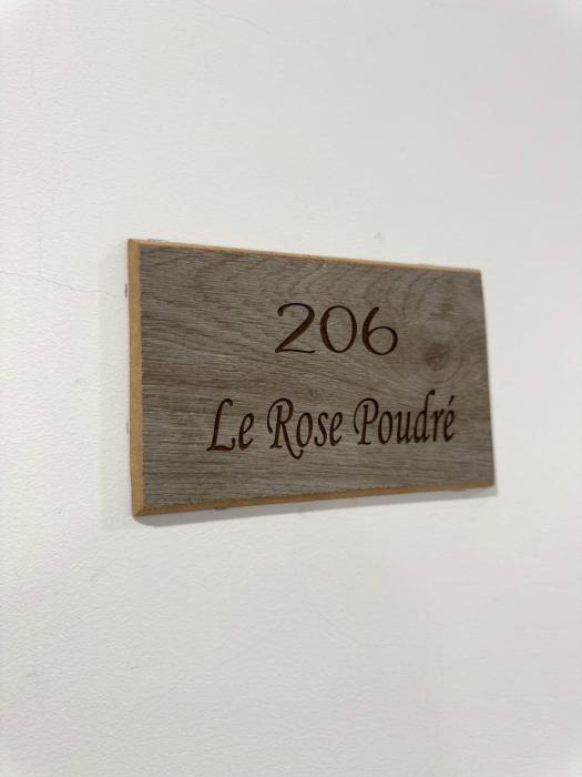 le rose poudré