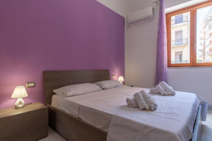 15 min to Historic Center, 5 min to Bus, Balcony