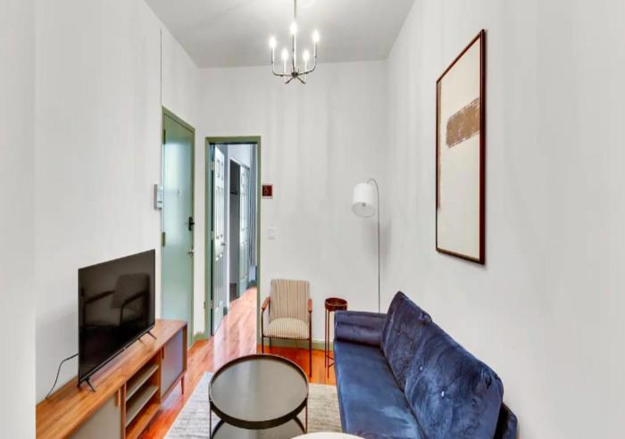 Charming 2BR Apartment in NYC