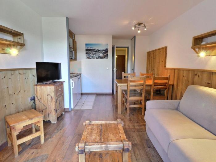 Confortable 2 Pièces, Skis aux Pieds, Proche Commerces - FR-1-182A-17