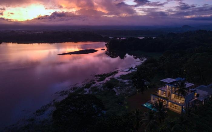 Lakefront Private Pool Villa Full Privacy Nature Escape