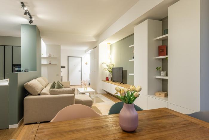 Luxury Apartment Near Milan - 6 Guests - Metro M2