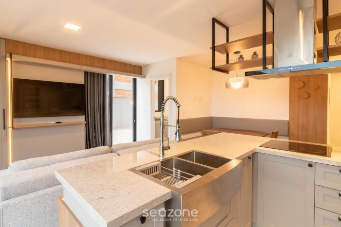 Apto c Churrasqueira a 300m da Praia MTR0502