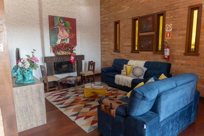 Casa com Vista, Lareira e Churrasqueira na Serra