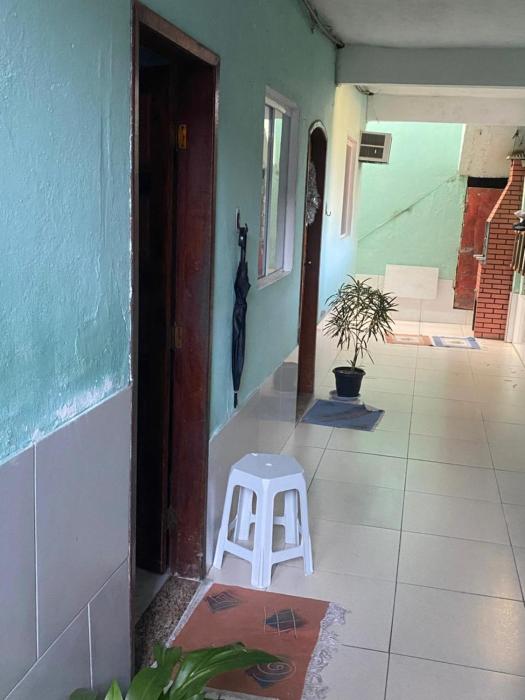 Casa nas Palmeiras rua da Lagoa composta por 2 quartos sala cozinha banheiro e uma varanda grande com uma churrasqueira MOBILIADA SUPER ACONCHEGANTE AMBIENTE FAMILIAR