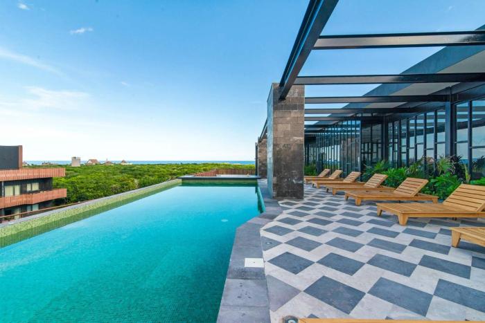 2BR Condo with Jacuzzi Near Habitas Beach