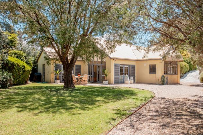 Portsea Hideaway Classic Style