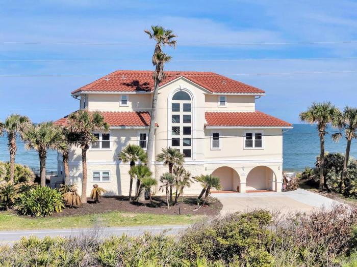 Sea Haven - Oceanfront home w pvt beach & deck