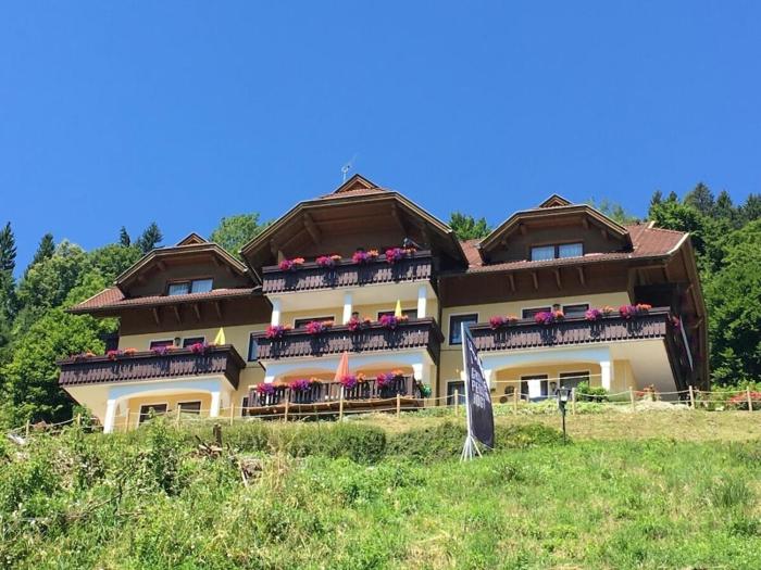 Mathiasl Panorama Holiday Apartments