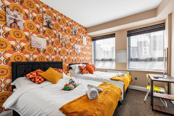 Spacious 2-Bedroom Apartment in Brighton Walk to Beach