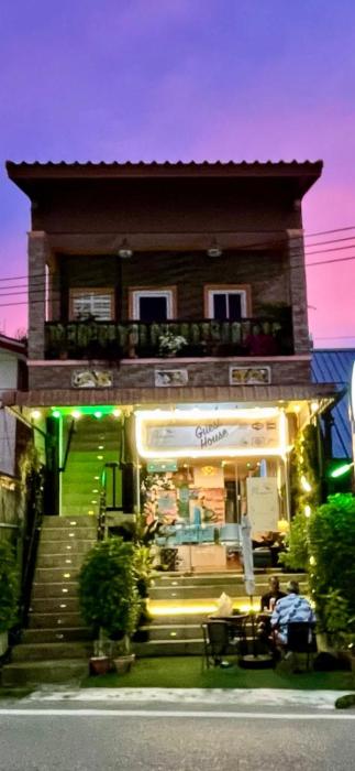 Passion Nai Harn Guesthouse