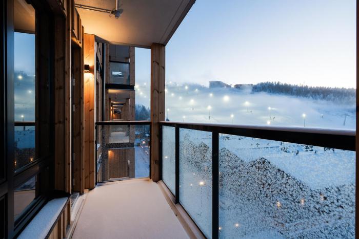 Le Chalet Lingonberry D23 Ski-in Ski-out by Aavalevi