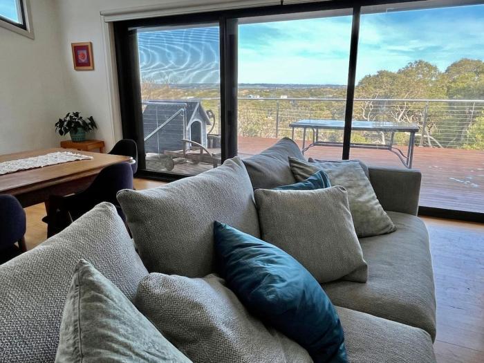 Rye Coastal Escape With Sweeping Views