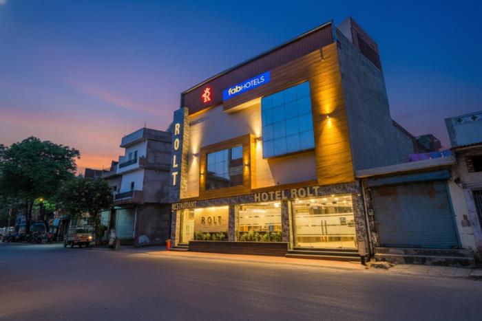 FabHotel Rolt