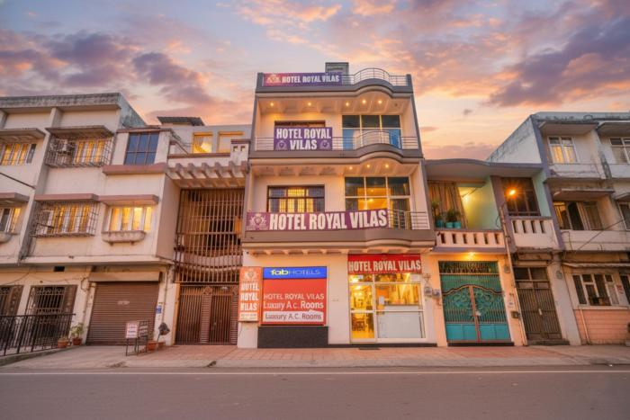 FabHotel Royal Vilas