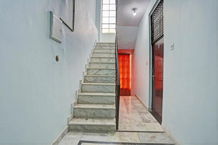 SPOT ON by OYO Hotel Twins Palace