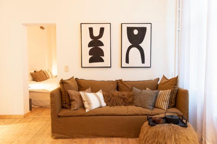 The Apartment - Shifting Scenery