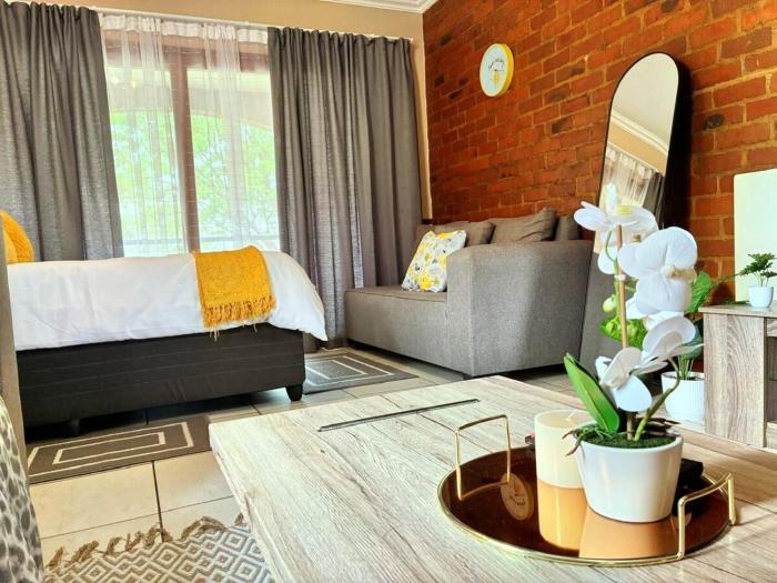 Apartment of Convenience-In the heart of Midrand