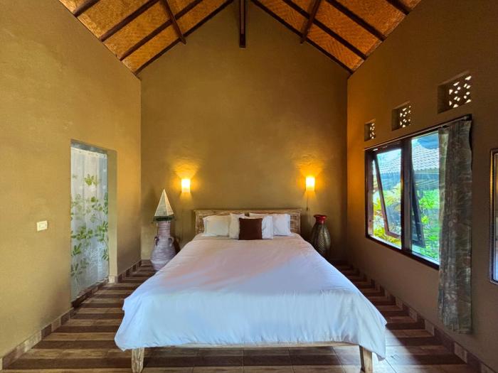 Natha House - Riverside Homestay in Buleleng